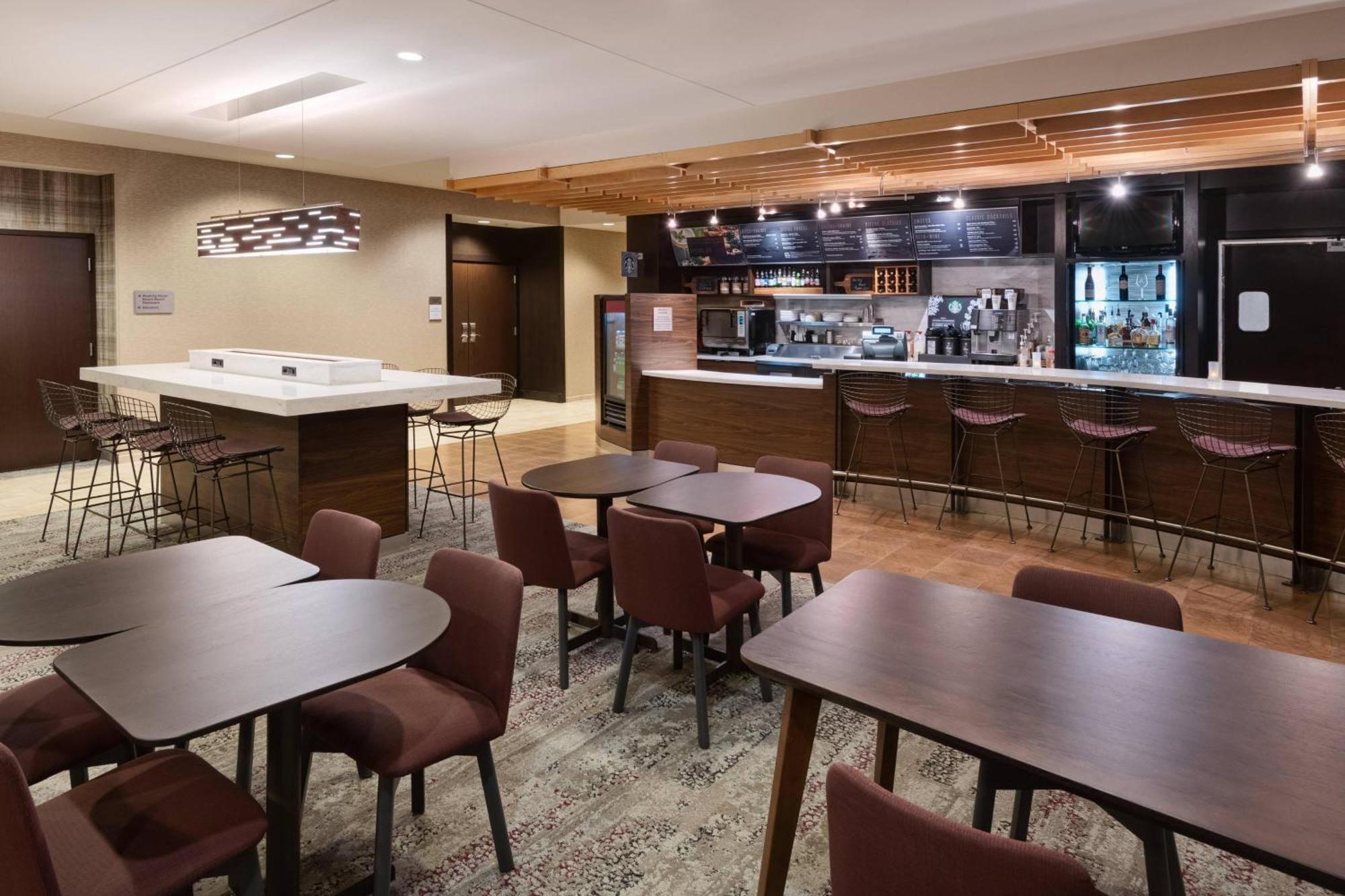 Courtyard By Marriott Pittsburgh Washington Meadow Lands Hotell Eksteriør bilde