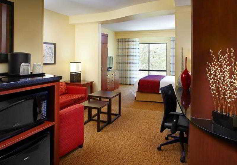 Courtyard By Marriott Pittsburgh Washington Meadow Lands Hotell Eksteriør bilde
